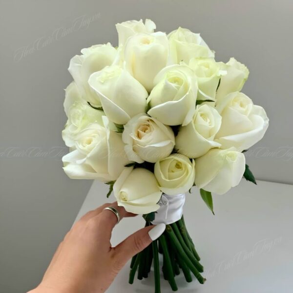 Sánh Bước Trọn Đời <br> Hoa Cưới Cầm Tay